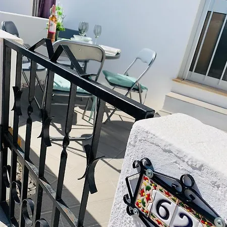 فيلة Cosy Modern House - Center - Old Town البوفيرا