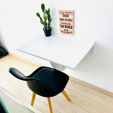 Cosy Modern House - Center - Old Town فيلة