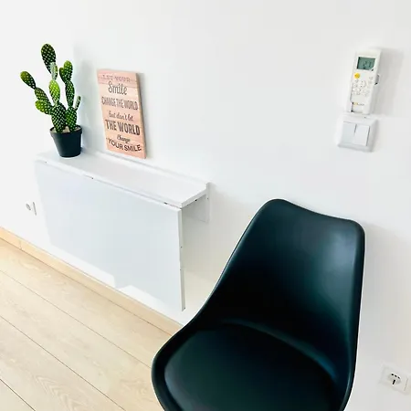 فيلة Cosy Modern House - Center - Old Town البوفيرا