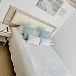 וילה Cosy Modern House - Center - Old Town אלבופיירה