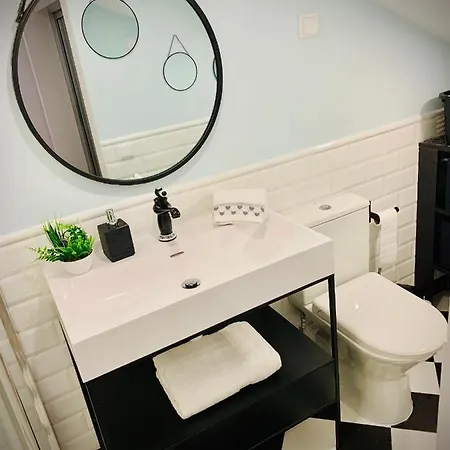 Cosy Modern House - Center - Old Town 빌라 *